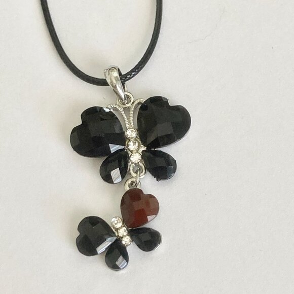 Vintage Black Acrylic Butterfly Necklace Pendant Silver Plated Jeweled Cut 18" - Picture 3 of 8